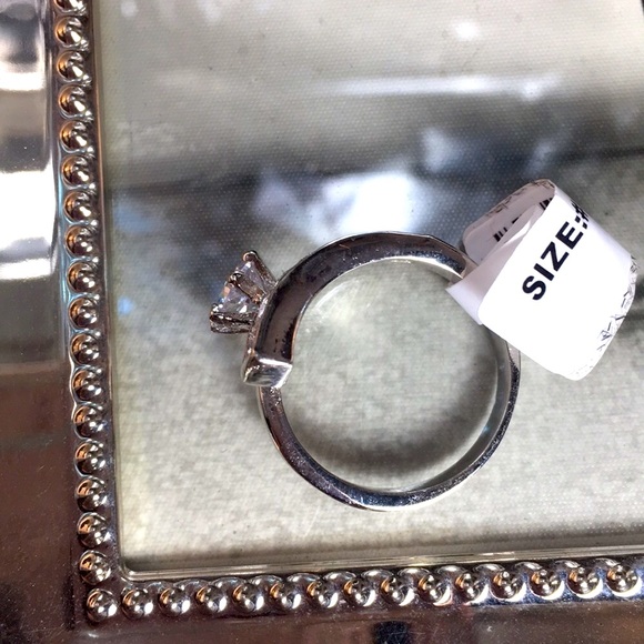 Gorgeous Simulated Diamond Ring - Picture 5 of 5
